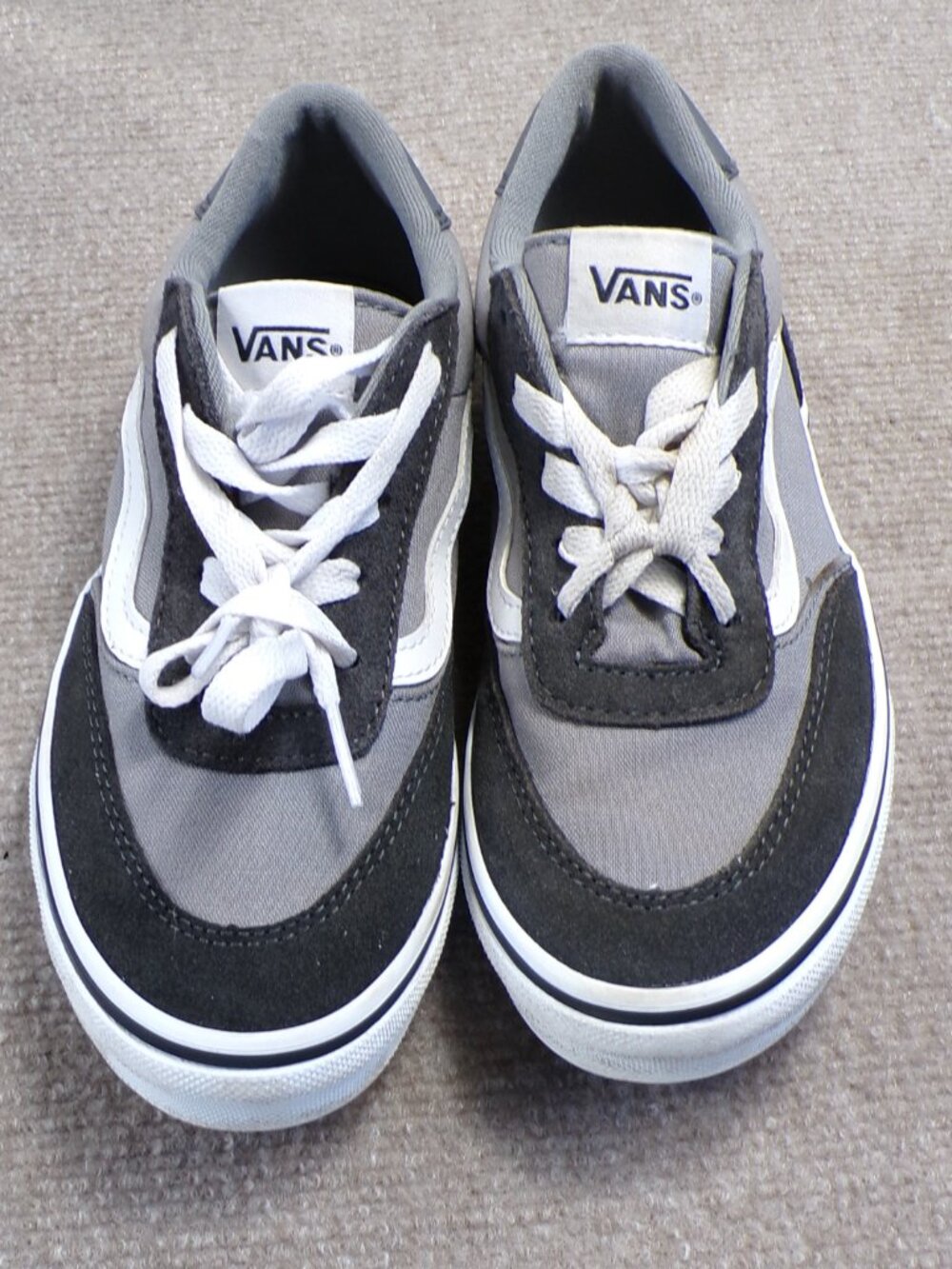 Vans Brooklyn LS Skate Shoes Off the Wall Gray/White Youth Size 4 Style 721356